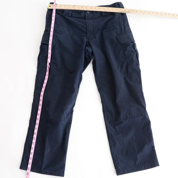 5.11 Tactical Navy  Performance outdoor hunting cargo pants 36x30 - Picture 4 of 14